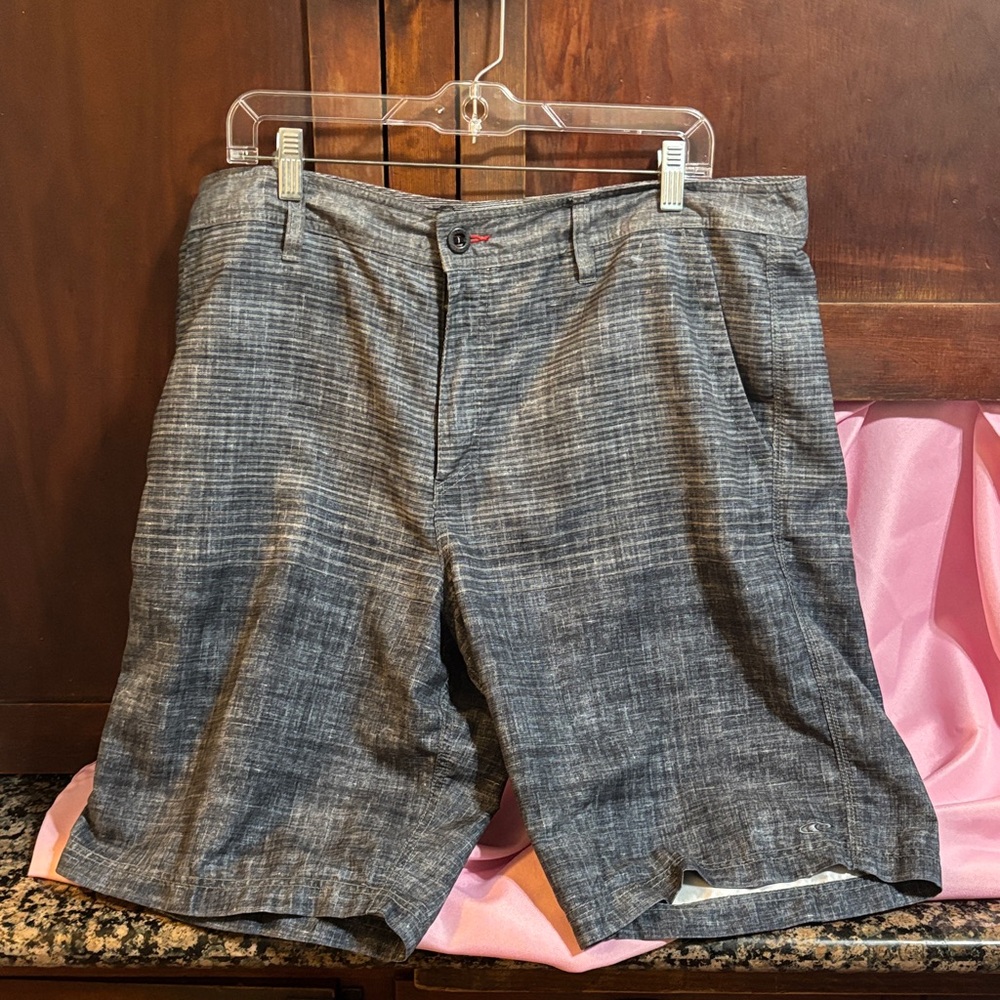 O'Neill Men's Gray Textured Flat Front Shorts